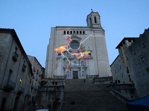 Proves abans de la projecció del mapping a la façana de la Catedral
