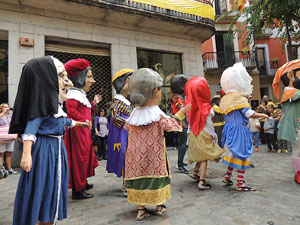 Fires 2014 a Girona. Passejada pel Barri Vell amb els capgrossos de Girona