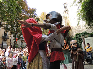 Fires 2014 a Girona. Passejada pel Barri Vell amb els capgrossos de Girona