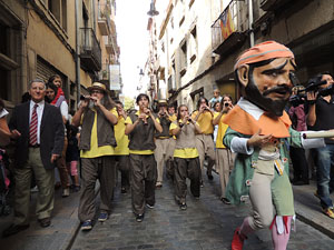 Fires 2014 a Girona. Passejada pel Barri Vell amb els capgrossos de Girona