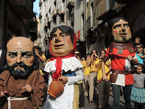 Fires 2014 a Girona. Passejada pel Barri Vell amb els capgrossos de Girona