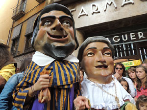 Fires 2014 a Girona. Passejada pel Barri Vell amb els capgrossos de Girona