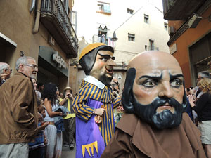 Fires 2014 a Girona. Passejada pel Barri Vell amb els capgrossos de Girona