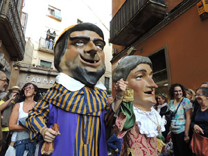 Fires 2014 a Girona. Passejada pel Barri Vell amb els capgrossos de Girona