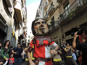 Fires 2014 a Girona. Passejada pel Barri Vell amb els capgrossos de Girona