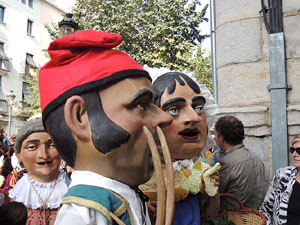Fires 2014 a Girona. Passejada pel Barri Vell amb els capgrossos de Girona