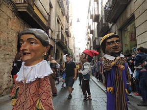 Fires 2014 a Girona. Passejada pel Barri Vell amb els capgrossos de Girona