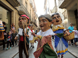 Fires 2014 a Girona. Passejada pel Barri Vell amb els capgrossos de Girona
