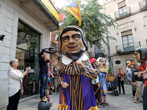 Fires 2014 a Girona. Passejada pel Barri Vell amb els capgrossos de Girona