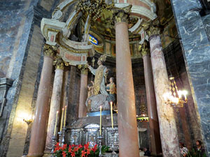 Fires de Girona 2014. L'ofici de Sant Narcís a la basílica de Sant Feliu