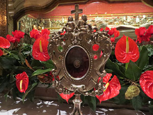 Fires de Girona 2014. L'ofici de Sant Narcís a la basílica de Sant Feliu