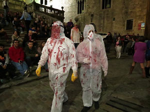 Fires de Girona 2014. Zombie Walk pels carrers de Girona dins el festival Acocollona't