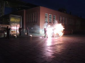Girona10. Espectacle de cloenda a c&egrave;rrec de Diables de l'Onyar