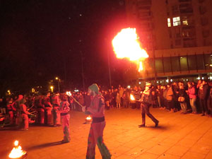 Girona10. Espectacle de cloenda a c&egrave;rrec de Diables de l'Onyar