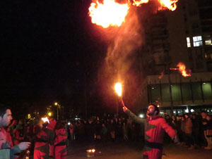 Girona10. Espectacle de cloenda a c&egrave;rrec de Diables de l'Onyar