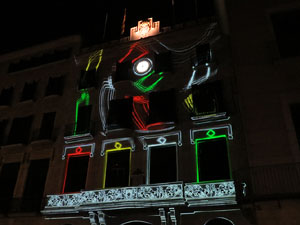 Girona10. Mapping a la fa&ccedil;ana de l'Ajuntament