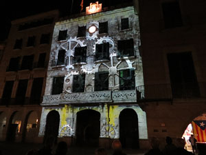 Girona10. Mapping a la fa&ccedil;ana de l'Ajuntament