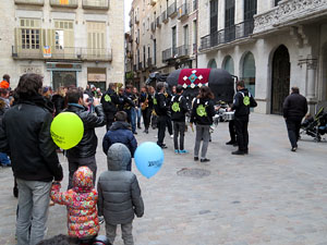 Girona10. Cercavila amb Girona Marxing Band i la Mula Baba