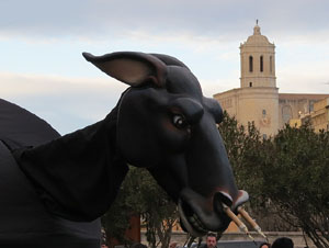 Girona10. Cercavila amb Girona Marxing Band i la Mula Baba