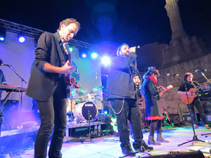 Girona10. Sticky Fingers. Concert a la pla&ccedil;a del Lle&oacute;