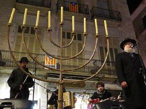 Nadal 2014 a Girona. Encesa de les llums de Hanukkà