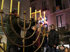 Nadal 2014 a Girona. Encesa de les llums de Hanukkà
