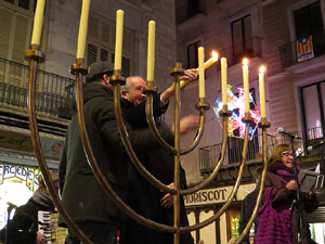 Nadal 2014 a Girona. Encesa de les llums de Hanukkà