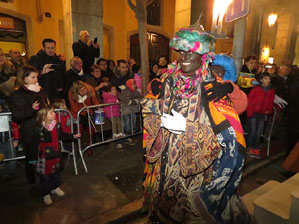 La Cavalcada de Reis 2015. Desfilada pels carrers de la ciutat, fins la plaça del Vi