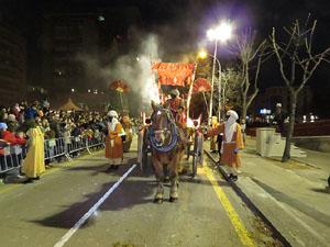La Cavalcada de Reis 2015. Desfilada pels carrers de la ciutat, fins la plaça del Vi