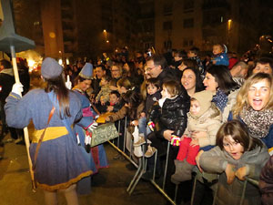 La Cavalcada de Reis 2015. Desfilada pels carrers de la ciutat, fins la plaça del Vi