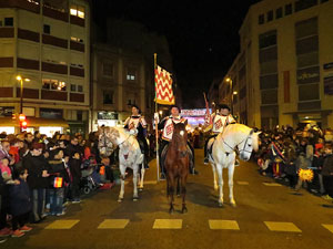 La Cavalcada de Reis 2015. Desfilada pels carrers de la ciutat, fins la plaça del Vi