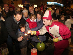 La Cavalcada de Reis 2015. Desfilada pels carrers de la ciutat, fins la plaça del Vi