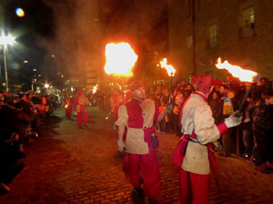 La Cavalcada de Reis 2015. Desfilada pels carrers de la ciutat, fins la plaça del Vi