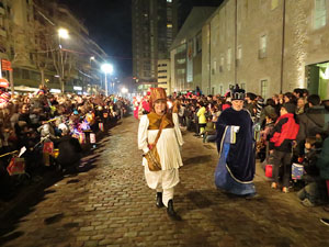 La Cavalcada de Reis 2015. Desfilada pels carrers de la ciutat, fins la plaça del Vi