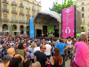 Festival A Capella 2015. Les Anxovetes a la plaça de la Independència