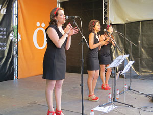 Festival A Capella 2015. Les Anxovetes a la plaça de la Independència