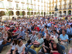 Festival A Capella 2015. Cor de la Universitat de Girona a la pla&ccedil;a de la Independ&egrave;ncia