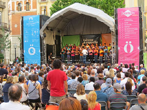 Festival A Capella 2015. Cor de la Universitat de Girona a la pla&ccedil;a de la Independ&egrave;ncia
