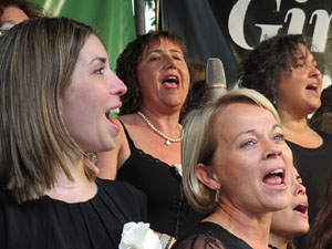 Festival A Capella 2015. Cor Gospel Girona a la pla&ccedil;a de la Independ&egrave;ncia