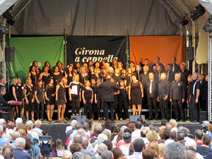 Festival A Capella 2015. Cor Gospel Girona a la pla&ccedil;a de la Independ&egrave;ncia