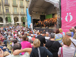 Festival A Capella 2015. Cor Gospel Girona a la pla&ccedil;a de la Independ&egrave;ncia