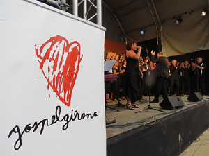Festival A Capella 2015. Cor Gospel Girona a la pla&ccedil;a de la Independ&egrave;ncia