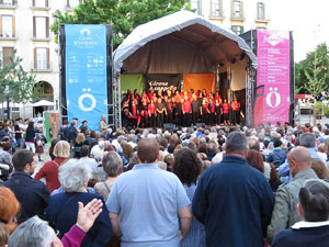 Festival A Capella 2015. Gospelians de Girona a la plaça de la Independència