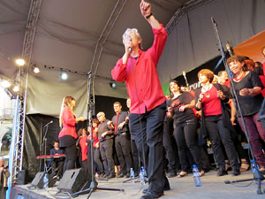 Festival A Capella 2015. Gospelians de Girona a la plaça de la Independència