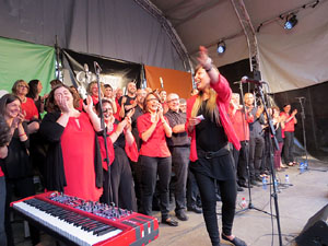 Festival A Capella 2015. Gospelians de Girona a la plaça de la Independència