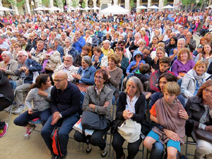 Festival A Capella 2015. Gospelians de Girona a la plaça de la Independència