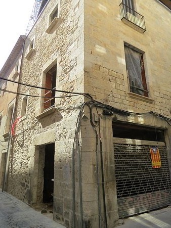 Façana exterior de la finca 10 del carrer Ciutadans