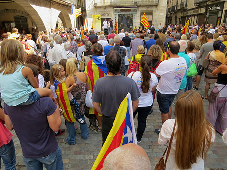 Diada Nacional 2015. Concentraci&oacute; a la pla&ccedil;a del Vi