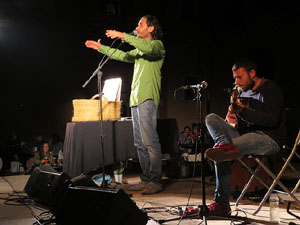 Diada Nacional 2015. Concert a les escales de la Catedral