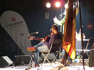 Diada Nacional 2015. Concert a les escales de la Catedral